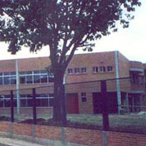 CENTRO EDUCATIVO ISABEL II Y JAPÓN | Bogotá 2001