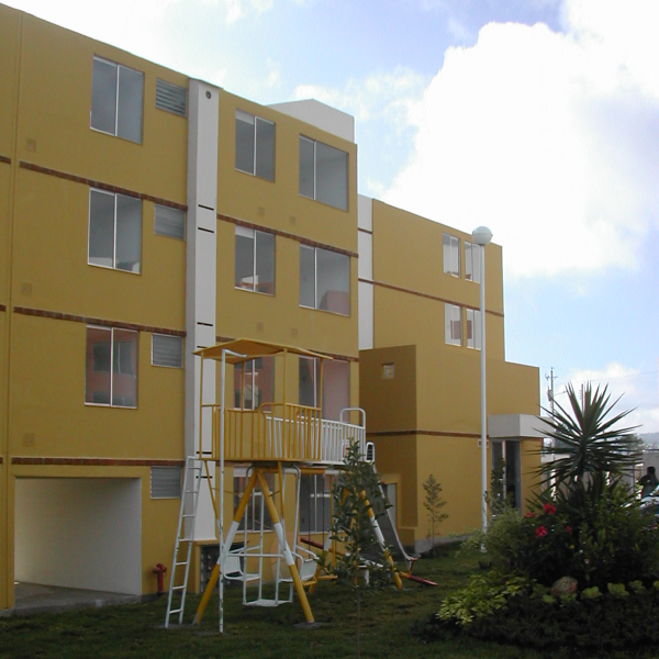 CONJUNTO RESIDENCIAL PALERMO, Quito – Ecuador 2003