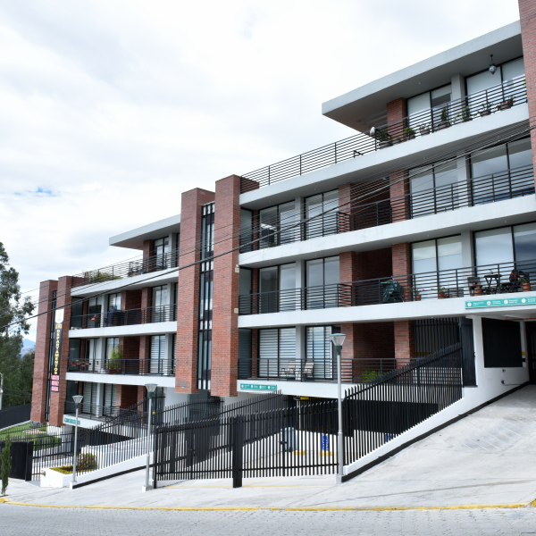 CONJUNTO RESIDENCIAL SIERRALTA, Quito – Ecuador 2014